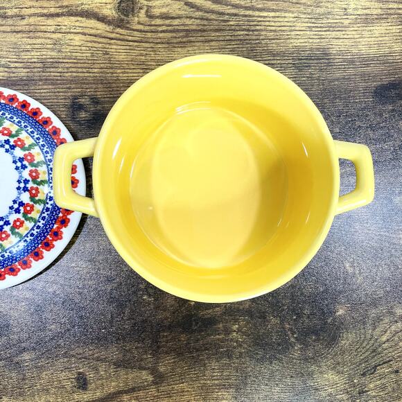 The Pioneer Woman Mini Casserole Dish with Lid 14 oz Yellow Floral Stoneware - Picture 6 of 7